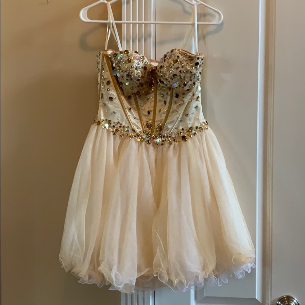 Formal Dress (Homecoming)